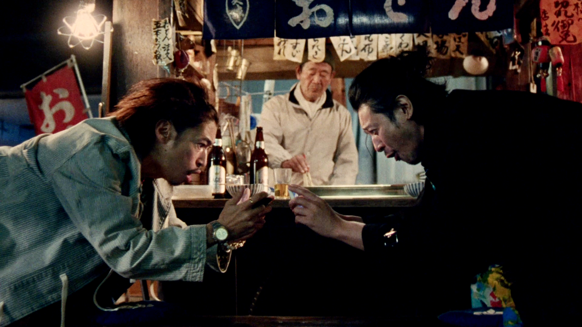 オダギリジョーさんと窪塚洋介さんが俳優人生史上初の共演 Winticket新cm 8時半だよ 競輪集合 他 7パターンを一挙公開 ミッドナイトを楽しむ二人の姿を描く連作cm 株式会社winticketのプレスリリース