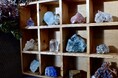 鉱物カフェ Mineral Muru、7/18(土)19(日)に東京・新宿で特別個展を開催！漫画『宝石商のメイド』重版記念サイン会も。