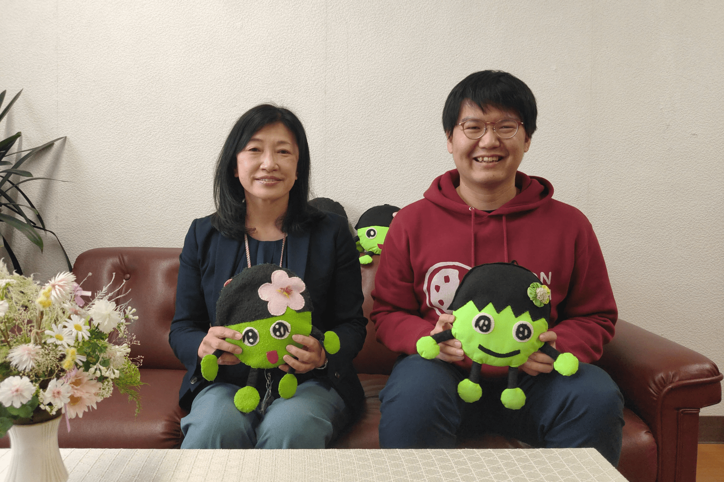 小学生のキャリア教育の一環として、地域文化の継承、食品ロス削減に貢献できる「オリジナル梅カレー」の商品開発プロジェクトを開始