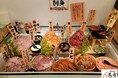 【神戸初上陸】刺身を、もっと日常のごちそうへ。刺身を存分に味わうランチから、海鮮料理と酒を楽しむ夜まで『漁港食堂 三方 三宮センタープラザ店』8月20日(木)オープン！