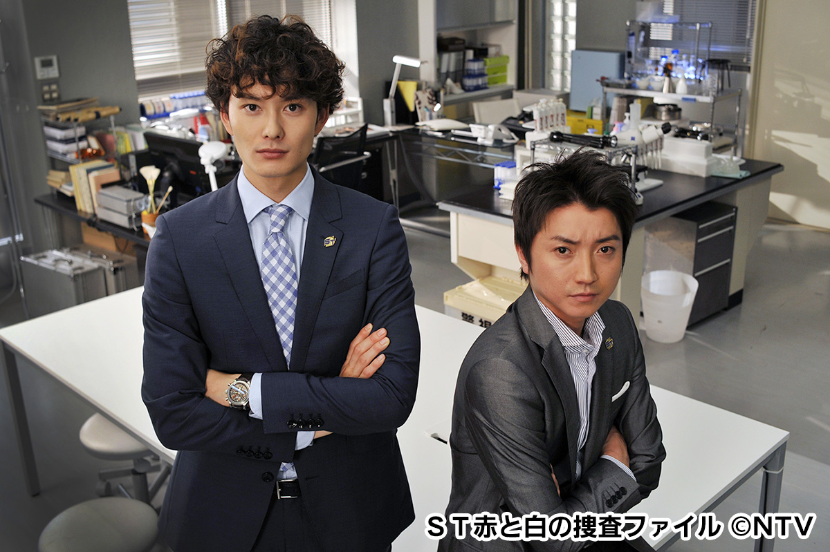 映画『ST赤と白の捜査ファイル』公開記念！ 日テレプラスでドラマ『ST』シリーズ全話を12/27（土）28（日）に