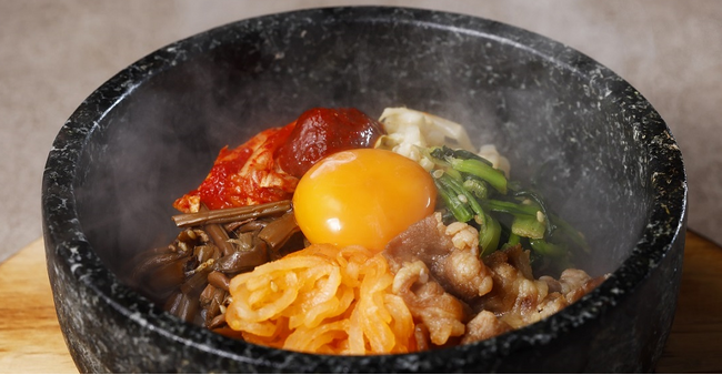 石焼ビビンパ 石焼ビビンパ