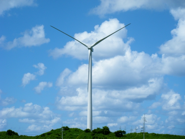 秋田県では３基の風車で発電