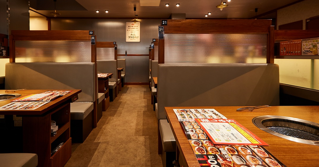 4名掛けボックス席 4名掛けボックス席