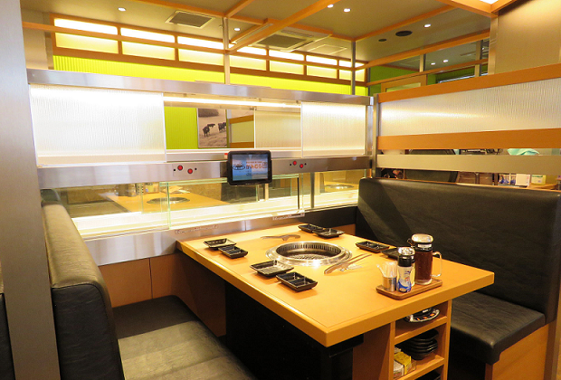 4名掛けボックス席 4名掛けボックス席