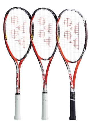 ソフトテニスラケット新製品左から「NEXIGA90G、NEXIGA90S、NEXIGA90V」