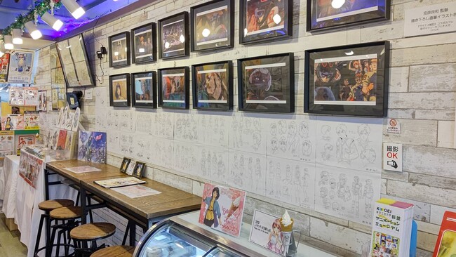 店内壁面ギャラリーにて関連資料等を展示中