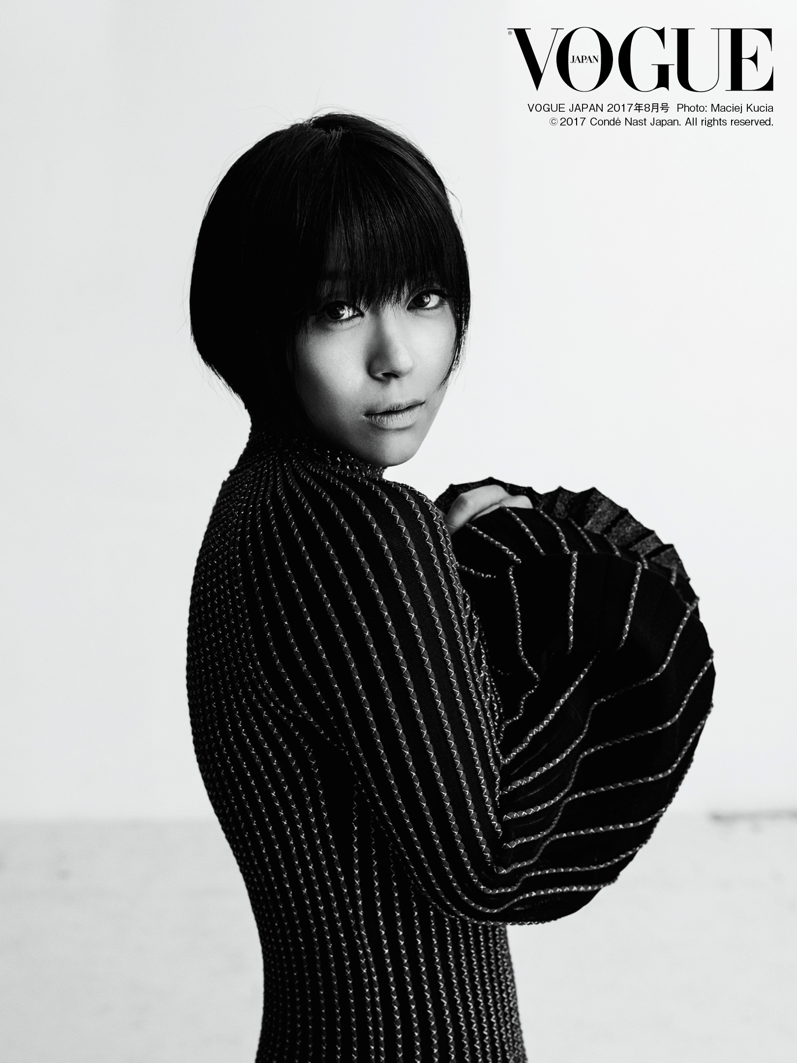 宇多田ヒカルが Vogue Japan に初登場 ロングインタビューでモードなドレス姿を披露 貴重なメイキング動画を期間限定で公開中 コンデナスト ジャパンのプレスリリース