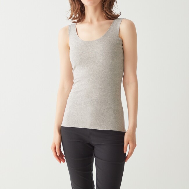 モデル着用カラーはグレースモーク モデル着用カラーはグレースモーク