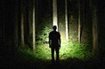 本気の夜遊び、始まる。ドイツ発「リアル・ガチ・ビーム」搭載のLEDヘッドランプで、遊びも冒険も、真剣勝負だ