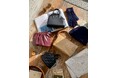 <A.P.C.>2024HOLIDAY COLLECTION プレゼントに最適なバッグやニット、手袋マフラーなどの冬小物 2024年11月21日(木)より発売