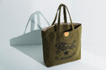 〔イル ビゾンテ〕ニュアンスのある“オリーブカラー”MONTHLY TOTE BAG 発売のお知らせ
