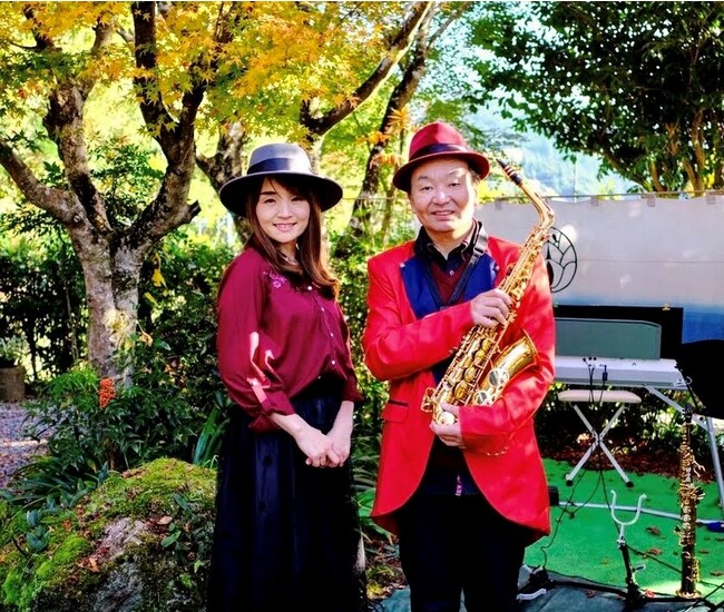 関　昭憲・足立　真理子