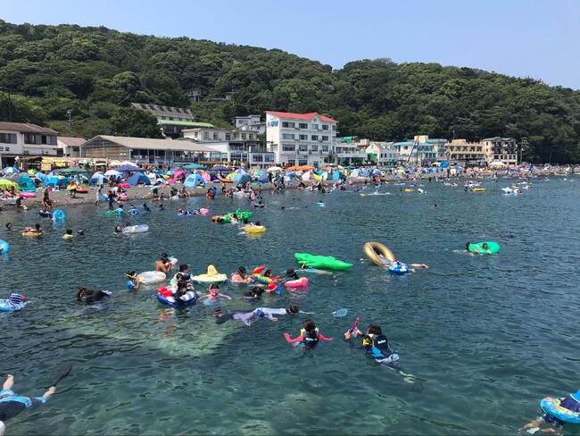 ＜大瀬：大瀬海水浴場　日本一きれいな海＞