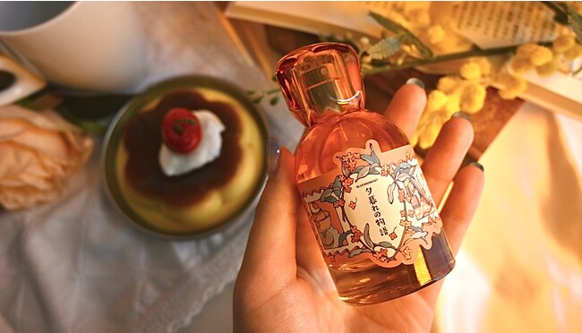 出版社生まれの香水「秘めごとトワレ」に3周年を記念した限定の香りが 