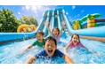 ＼ 水遊びシーズン開幕！／進化したWHATAWON巨大エア遊具『MJMJ』がウォータースライダー化！
