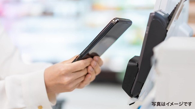 キャッシュレスの非接触セルフレジを導入して24時間営業を可能に（現金精算も時間限定で可能）