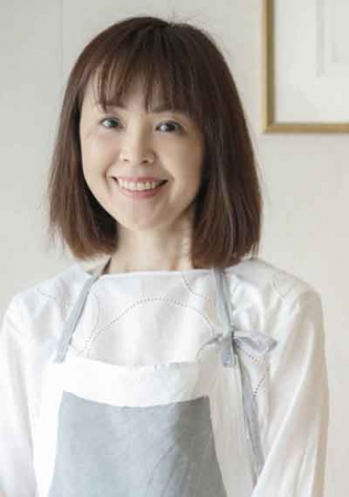 著者　吉川文子