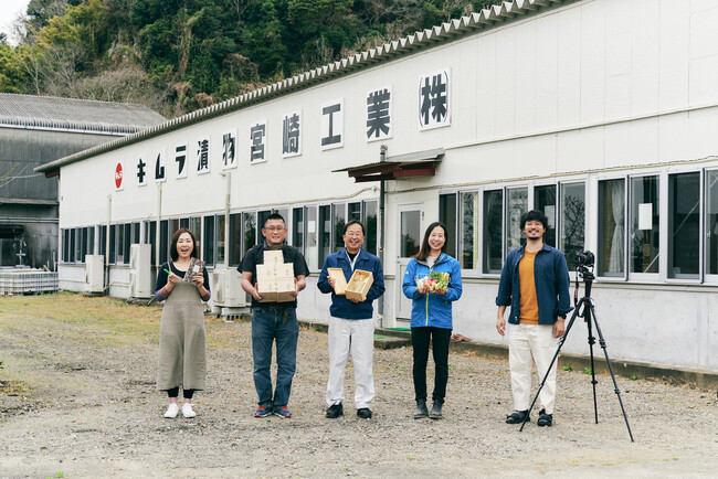 ▲Awardへの全員参加は叶いませんでしたが、『醸箱』は地元人材のクリエイティブを生かして、オール新富のチームワークで取り組みました。