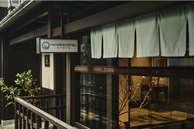 ɌĂAقړ̎pČꂽuTHE HIRAMATSU sv̐ʌ