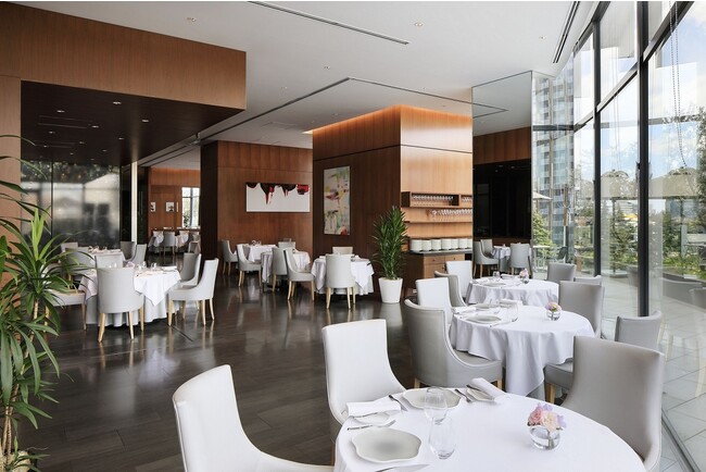 「フィリップ・ミル 東京」ダイニング 「フィリップ・ミル 東京」ダイニング