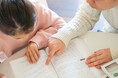 中学受験と母親の仕事についての調査より「仕事をしている母親の子供の方が希望の中学校に合格している」という事実が判明。