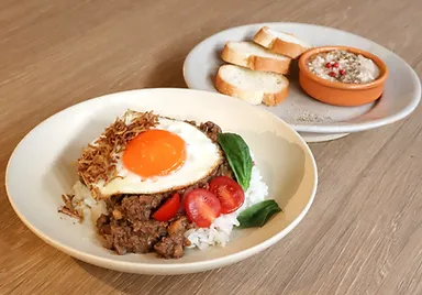 フルーツミートガパオ、リエット フルーツミートガパオ、リエット