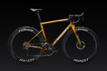 レムコ・エヴェネプールが築いた新しい歴史を記念する限定車「S-Works Tarmac SL8 LTD - Remco's ‘Golden Season’」を発売
