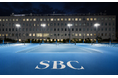 SBC東京医療大学、全豪オープン採用の素材・カラーを使用したテニスコート4面を新設
