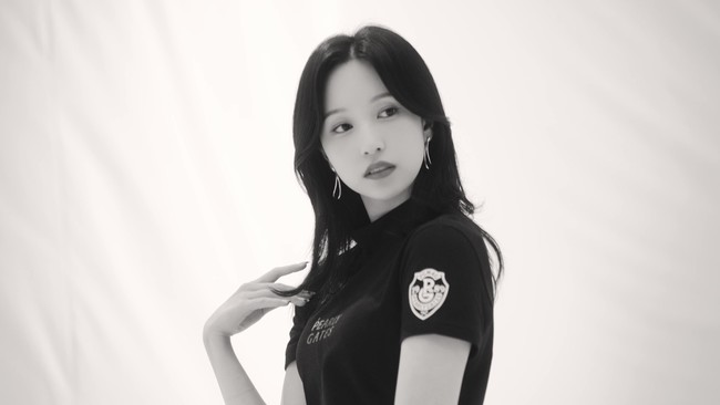 TWICEとゴルフアパレルブランド「PEARLY GATES (パーリーゲイツ)」の ...