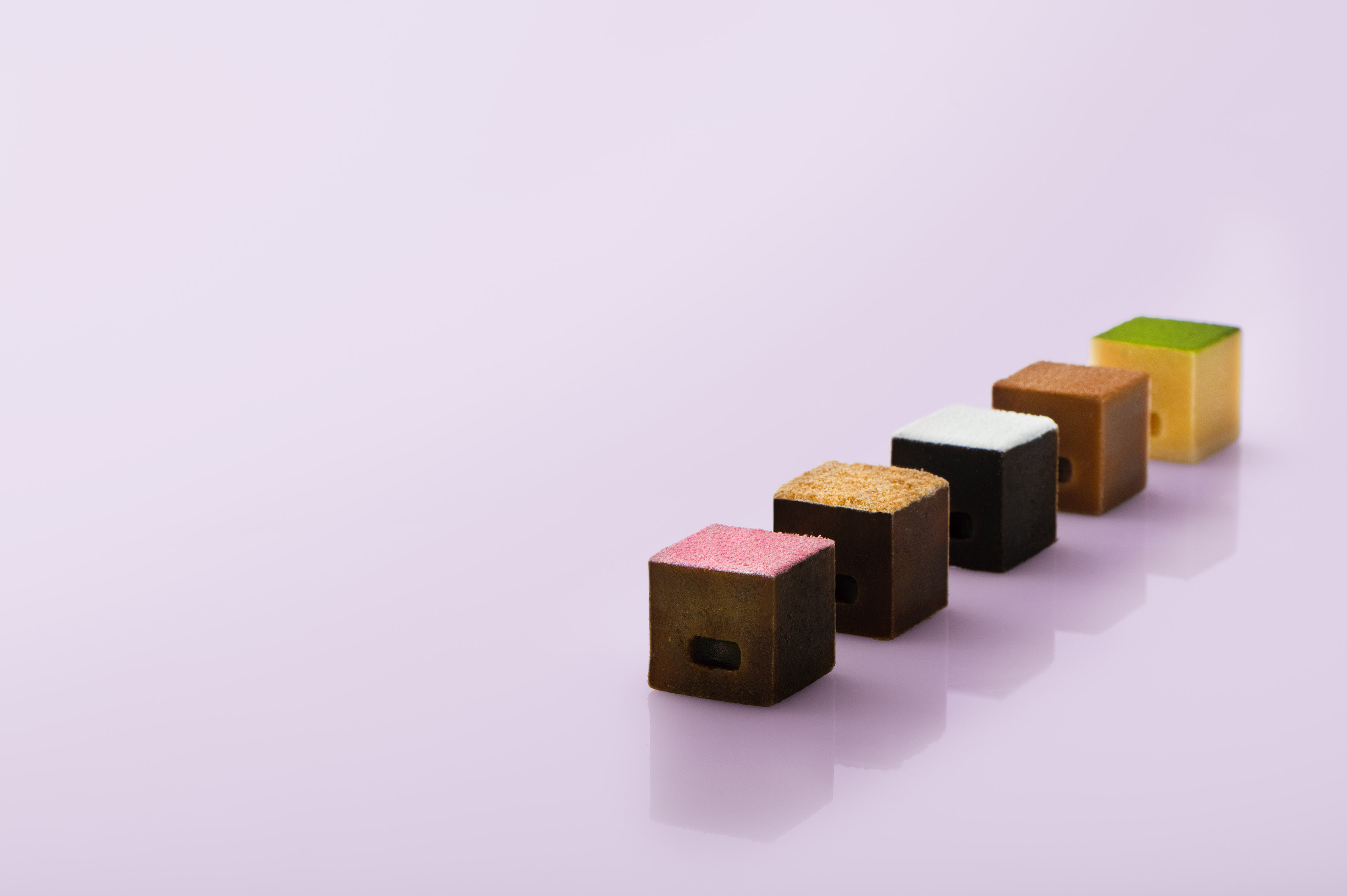 香川県民のしあわせのひとときを彩るお菓子を地元クリエーターと共同開発 ３商品を４月２日同時発売 株式会社 名物かまどのプレスリリース