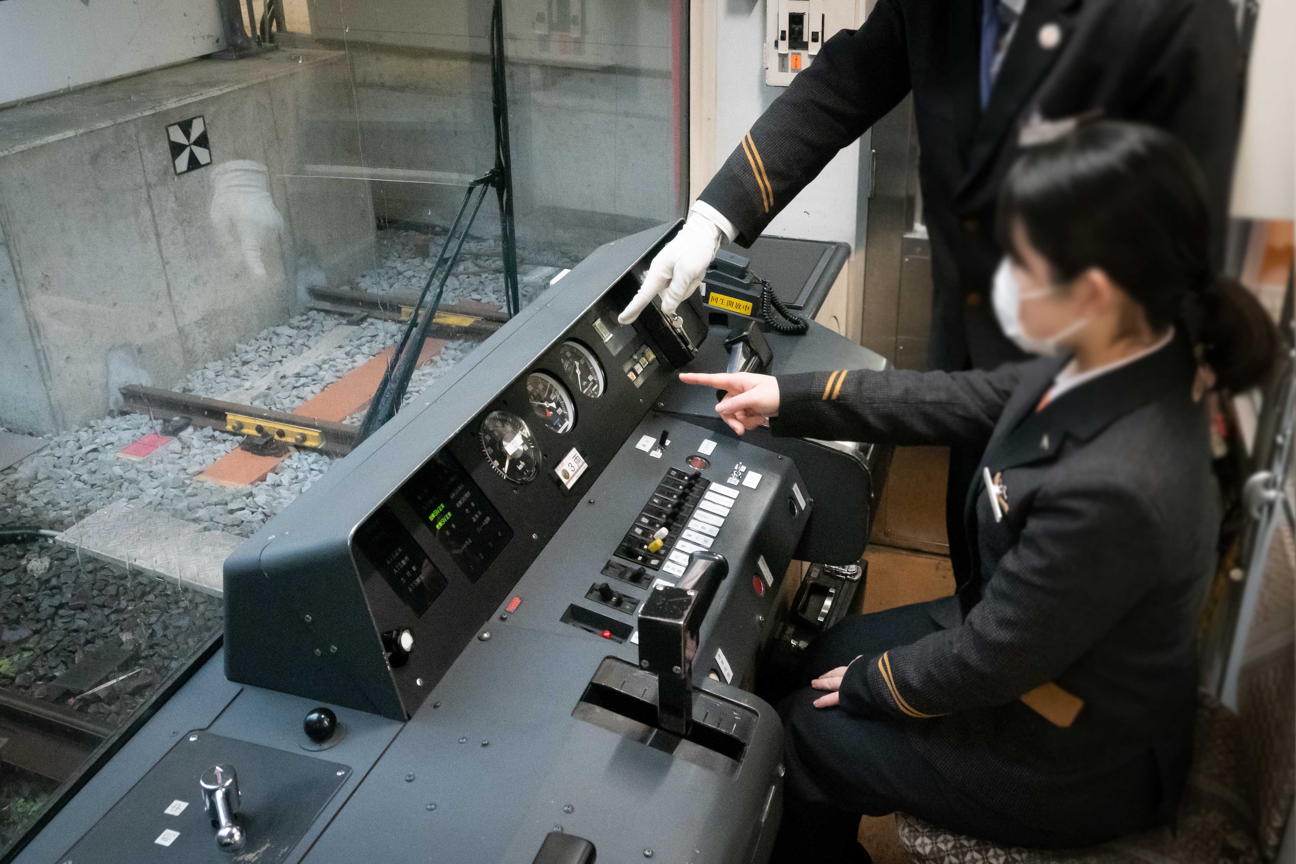 箱根湯本駅 体験型イベント 「登山電車で登山電車をつくろう！」の初