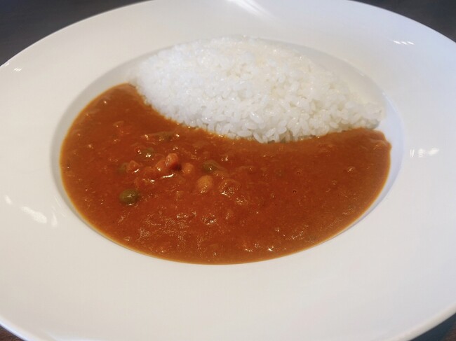 「豆と野菜のトマト煮込みカレー」