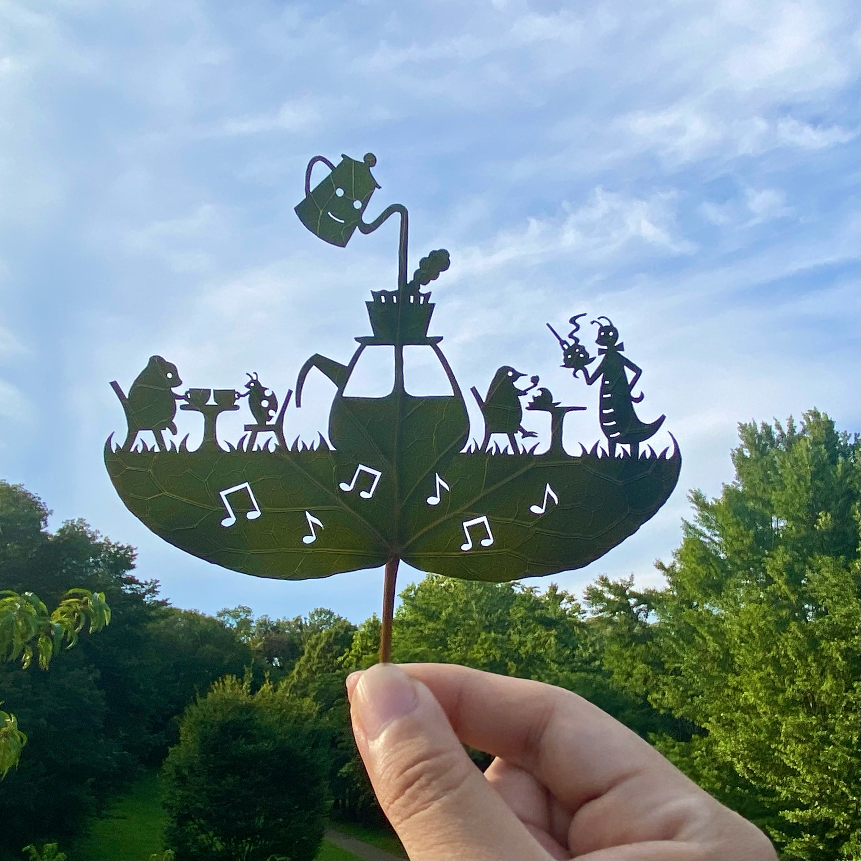 広島 蔦屋書店 4 16 土 4 24 日 葉っぱ切り絵 アーティスト リトさんの作品展示会開催 カルチュア コンビニエンス クラブ株式会社のプレスリリース