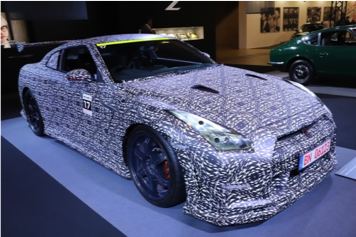 カモフラージュされたGT-R NISMO(N-Attack Package開発実験車）