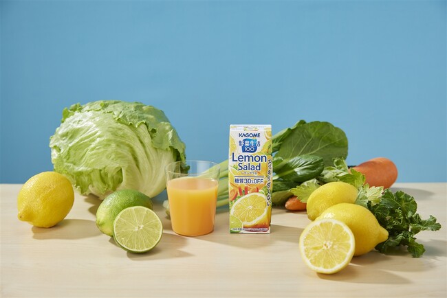 「野菜生活１００ レモンサラダ」グラスカットイメージ