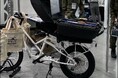 【悲報】札幌の秋の夜、チャリンコにドローンドックを載せて疾走 最先端テクノロジーにあたる北の風は冷たい、、