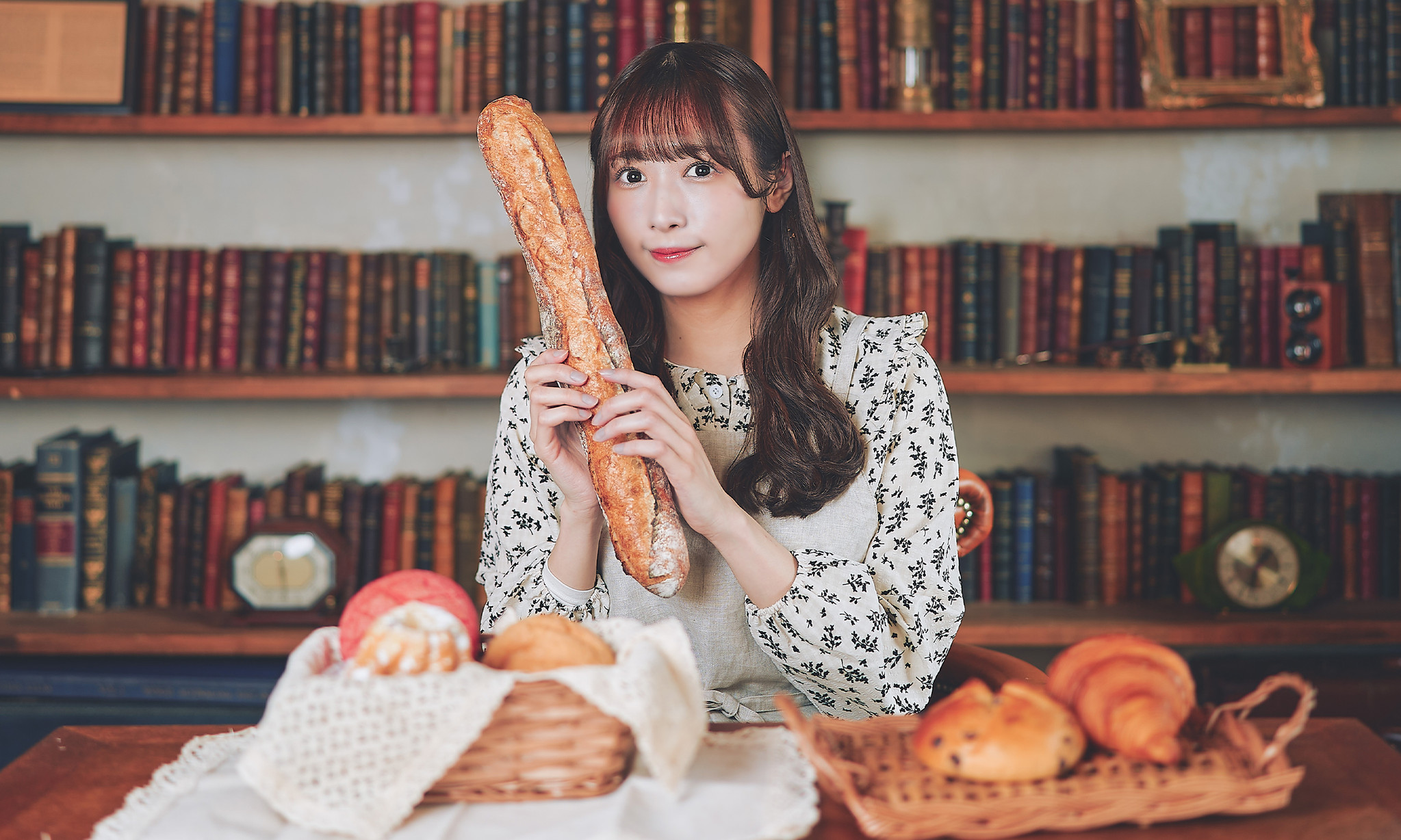 [櫻坂] 渡邊梨加真的要賣麵包？