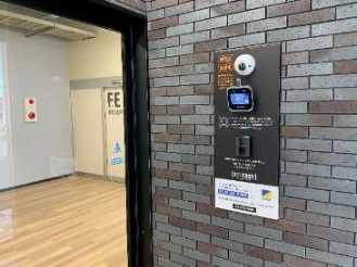 業界で唯一「顔認証」「熱感知システム」を採用 業界で唯一「顔認証」「熱感知システム」を採用