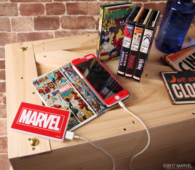 「MARVEL」ガラスフィルムと3000mAhとのコーディネートも