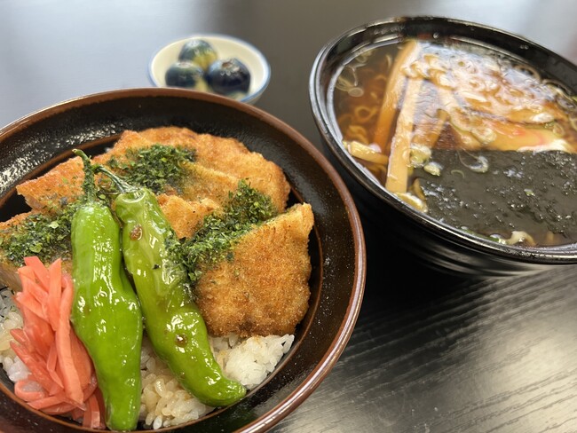 サ飯「米沢ラーメンとカツ丼」