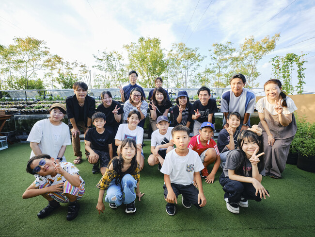 循環型屋上ファーム「AGRIKO FARM PW 桜新町」で、“アクアポニックスが作れるイベント”をプレミアムウォーターと開催