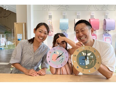 ランドセル生地のパズルを埋めて完成！「世界にひとつだけの時計」がつくれる夏休みワークショップ