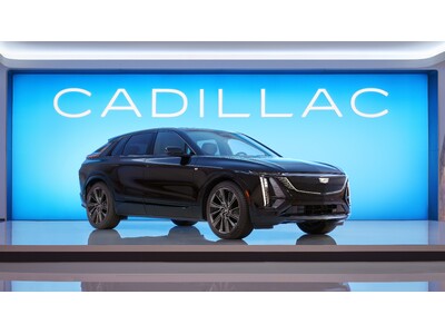 キャデラック初の電気自動車「リリック」を先行展示　GMジャパン、「CADILLAC PLACE “MEET LYRIQ”」を開催