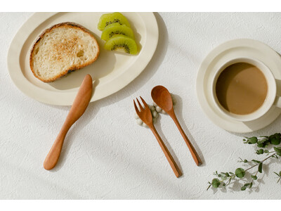 サスティナブルな食と暮らしを提案する神戸のハニーマザー、ミャンマー自立支援から生まれた木製カトラリーの品揃え拡充。