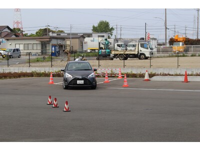 【JAF千葉】乗車したままで参加できる体験型運転実技講習会