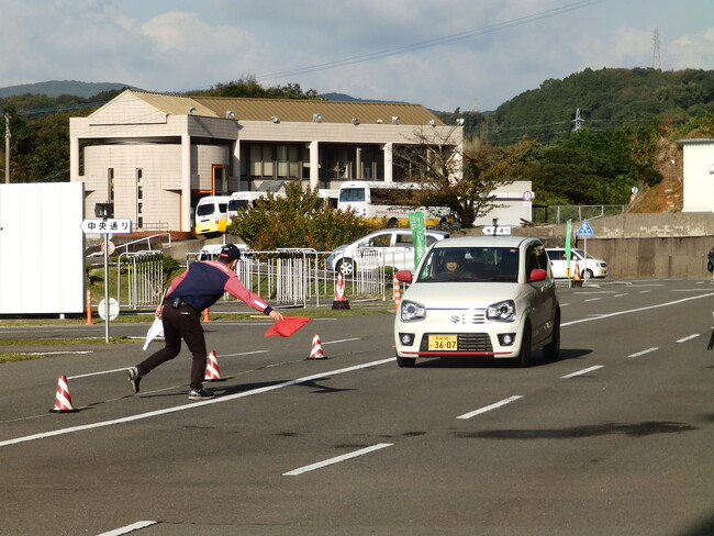 【JAF長崎】マイカーで参加できるドライバーズセミナーを開催