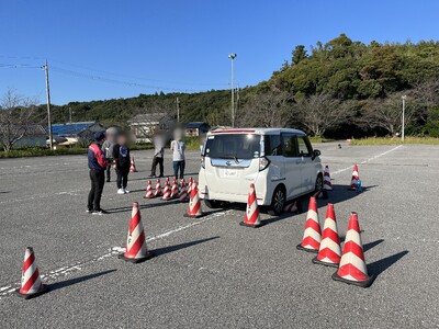 【JAF 千葉】ベテランドライバー向けマイカーを使った講習会を開催