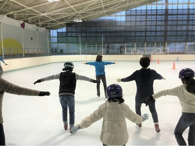 プレスリリース「【JAF愛媛】～営業時間前のリンクを貸切で～ JAFデー in イヨテツスポーツセンター『インストラクターによるスケート教室』を開催！」のイメージ画像