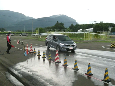 【JAF岩手】運転のクセに気づく！「ドライバーズセミナーシニアコース」で再確認